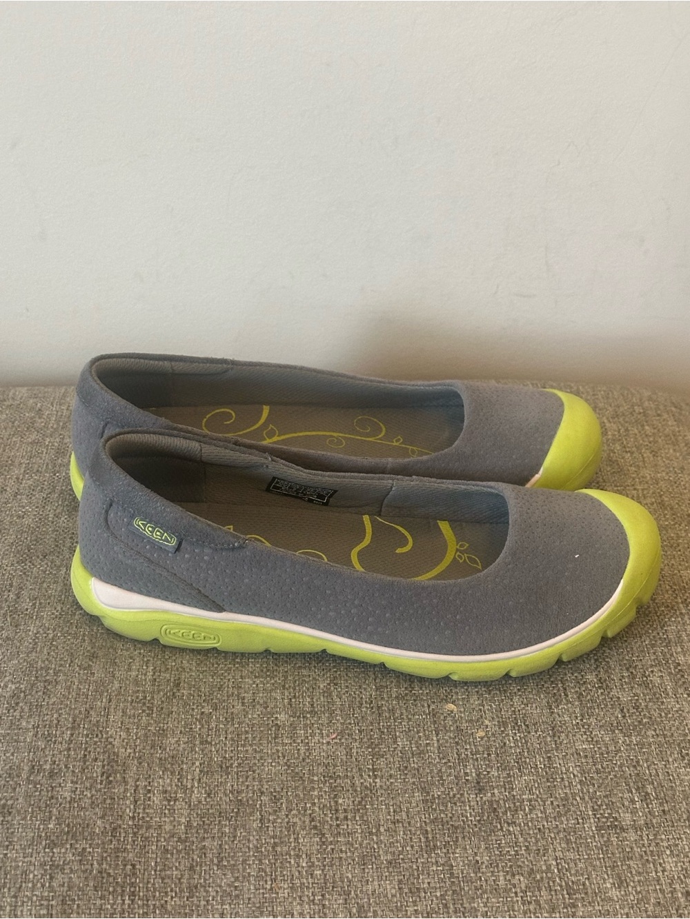 Keen Kanga Ballerina travel Slip On Shoes Gray Size 8